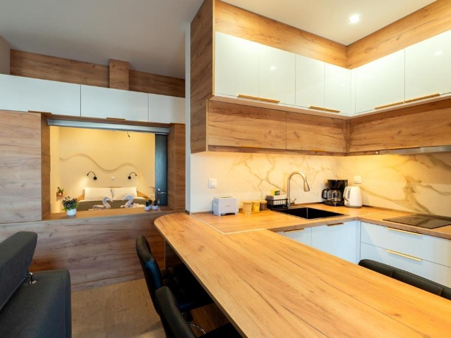 Sky View Suite Serres Exterior photo